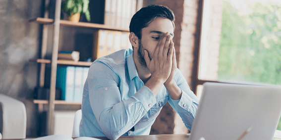 O mau exemplo de quem serve